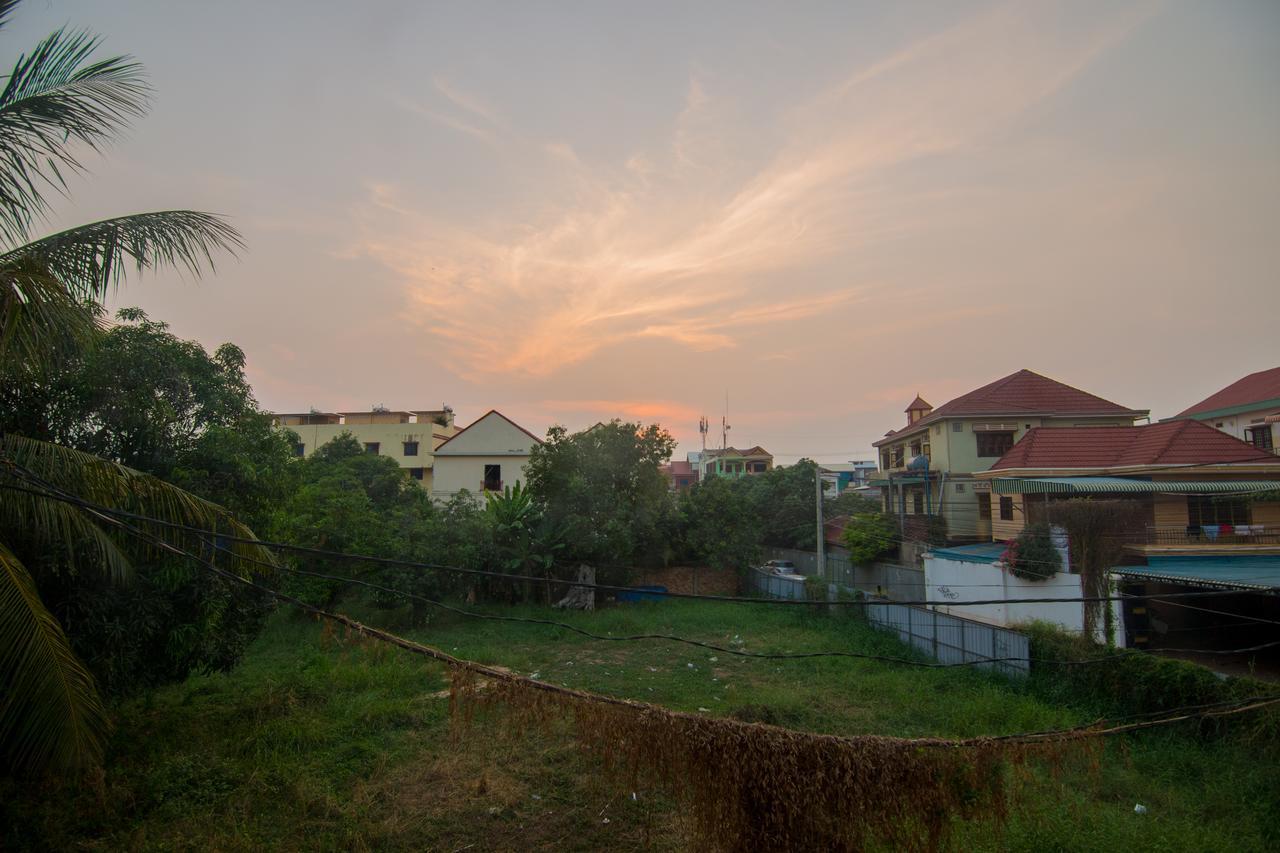 Bokre Angkor Hostel Siem Reap Exteriör bild