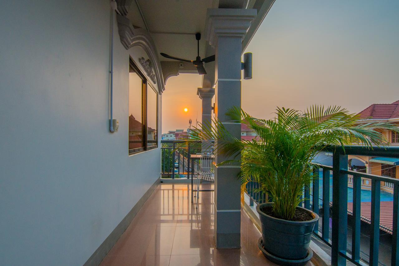 Bokre Angkor Hostel Siem Reap Exteriör bild
